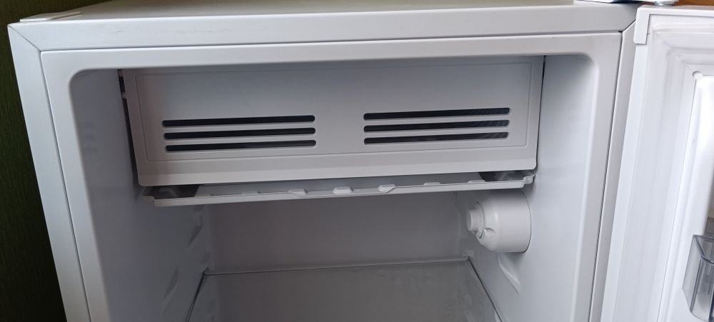 Холодильник на гарантії 90л grunhelm vrh-s85m48-w