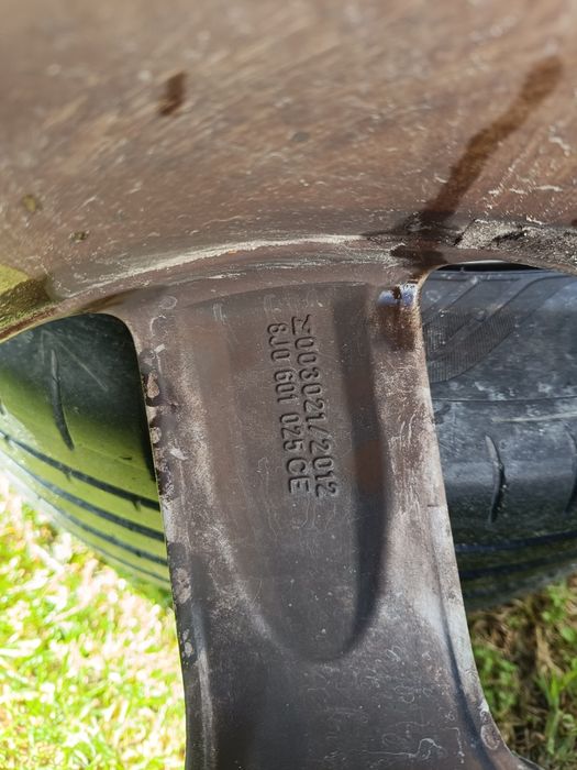 Sprzedam felgi aluminiowe 18