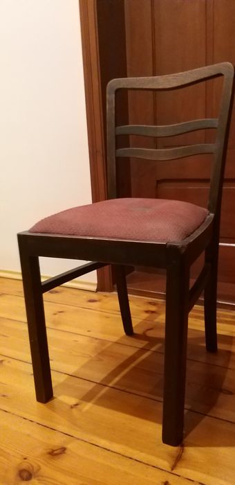 Stare dębowe międzywojenne krzesła