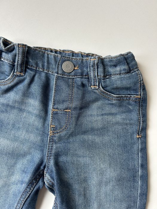 Spodnie jeansowe niemowlece hm