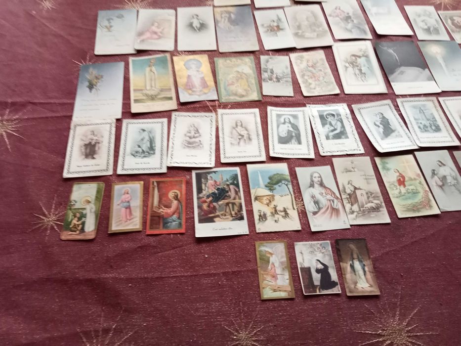 150 santinhos antigos e diferentes