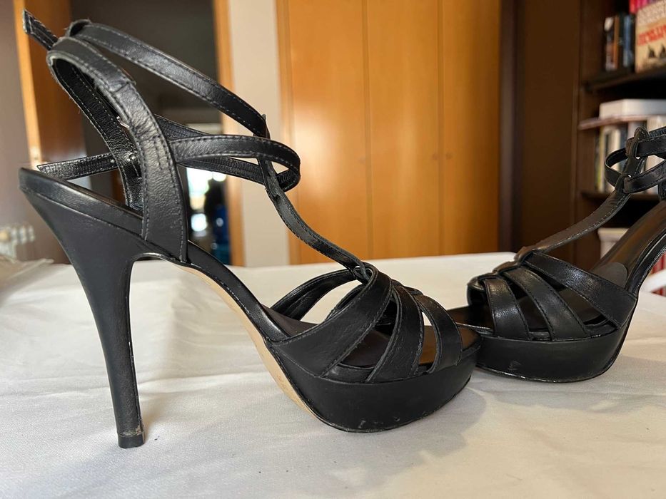 Calçado de Senhora Sandálias Aldo Diversos Modelos tamanho 38