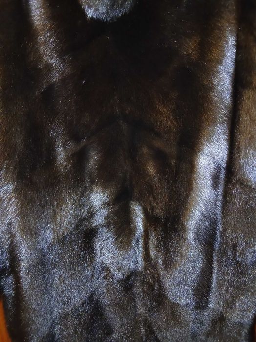Продам  норковую шубу