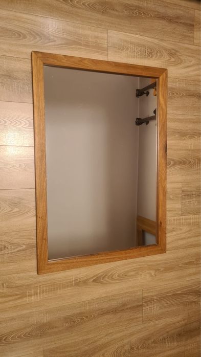 Porzadne drewniane lustro Alasta 100x70cm