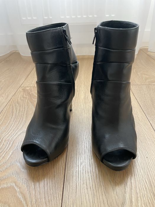 Botki skórzane Guess rozm. 40