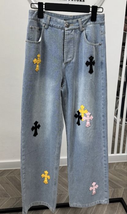 Найтрендовіші  джинси хром хартс , Хіт 2025 року