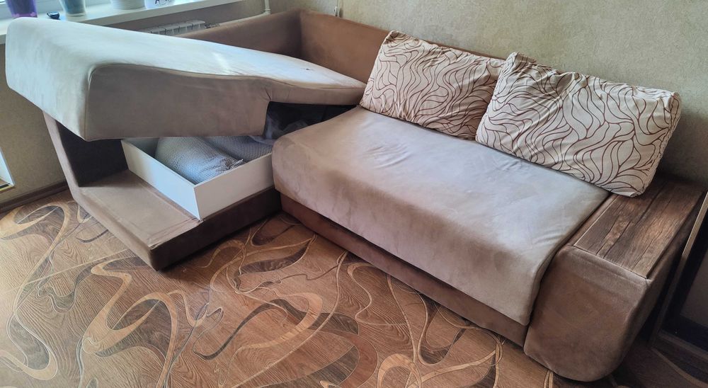 Кутовий диван 2,5*1,55