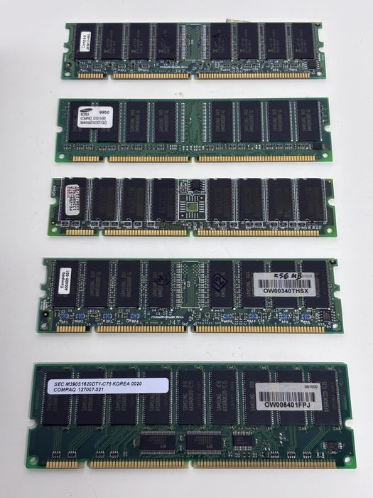 Memoria RAM ( SDRAM e DDR)444750442864977922