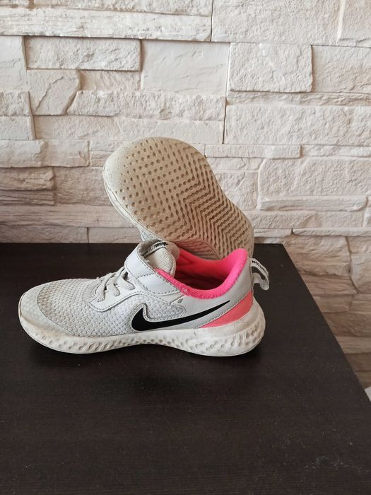 Buty adidasy Nike 27