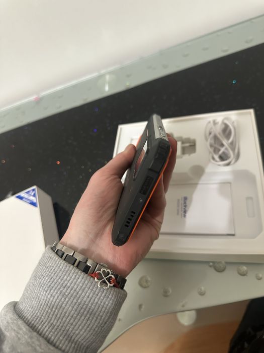 Телефон під ремонт потрібно поремонтувати гніздо