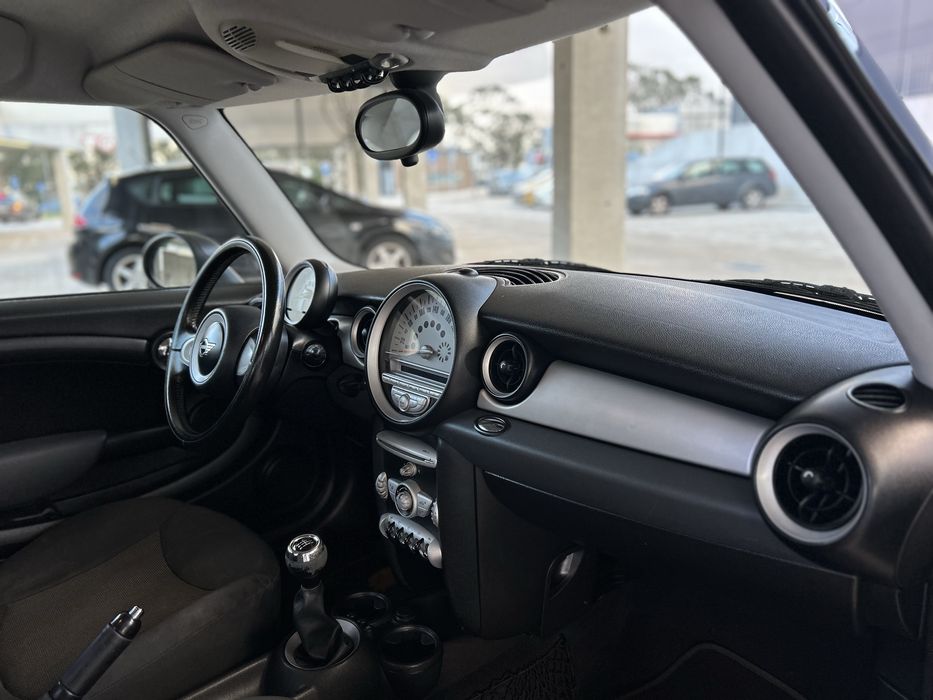 Mini Cooper 1.6 impecável 1 Só Dono