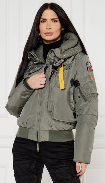 PARAJUMPERS Kurtka Bomber Gobi  Light Women rozm.M czarna Nowa
74.90
Light - Noir
