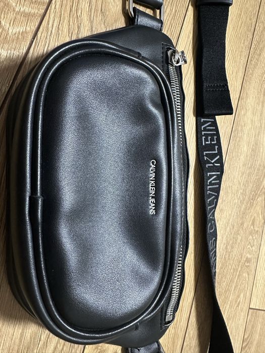Сумка на пояс Calvin Klein