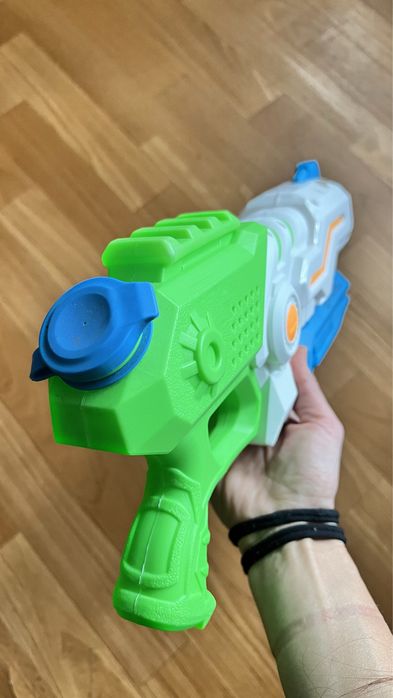 Водяний пістолет Zhida Toys
