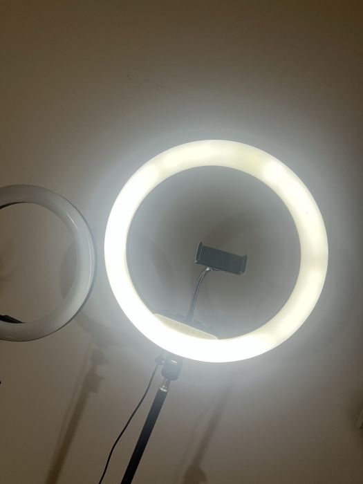 1 x Ring Ligth com tripé (pequeno)