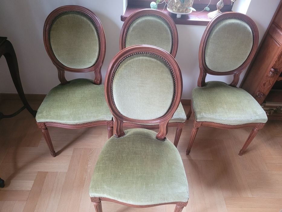 Komplet krzeseł medalion zielony welur, dąb