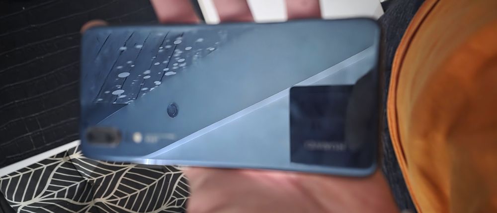 Huawei p20 stan bdb minus