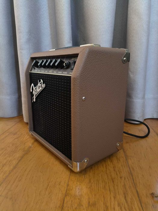 Amplificador para Guitarra Acústica Fender Acoustasonic 15