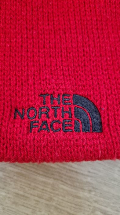 Czapka The North Face TNF. Czerwona. Czarne logo. Rozmiar uniwersalny