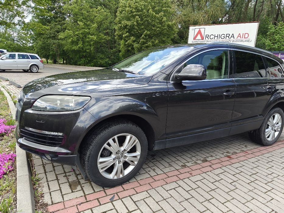 Sprzedam Audi Q7 3.0 tdi  245km