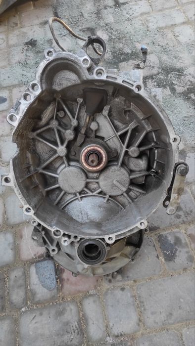 КПП Volvo v70 s60.  1023705