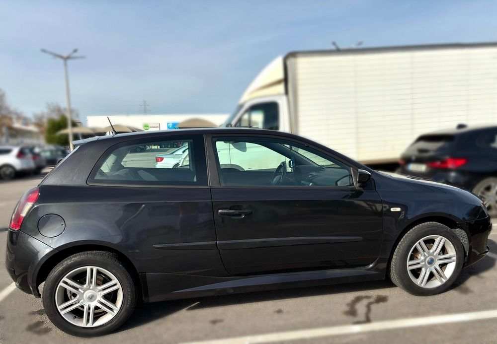 Fiat Stilo 1.4 16V Sport M6 - Gasolina Ano 2005