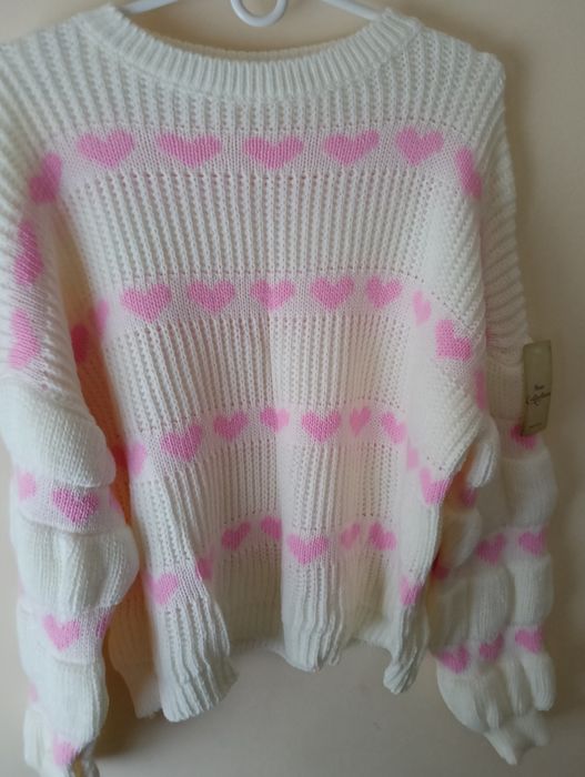 Sweter w serca