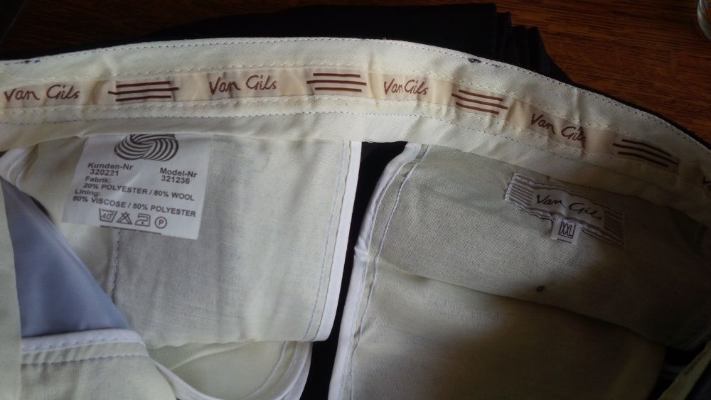 Мужские брюки , новые , Италия ,цвет черный .