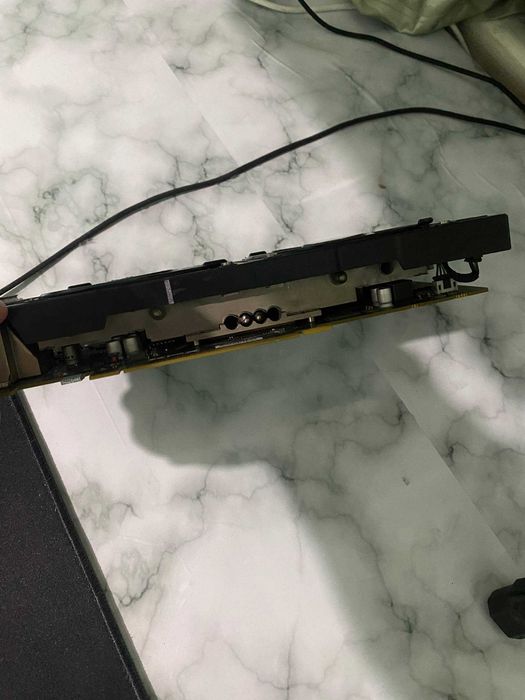 Видеокарта радеон R9 370 xfx: 1 700 грн. - Комплектуючі та запчастини ...