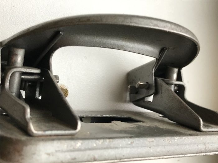 Дырокол железный ссср