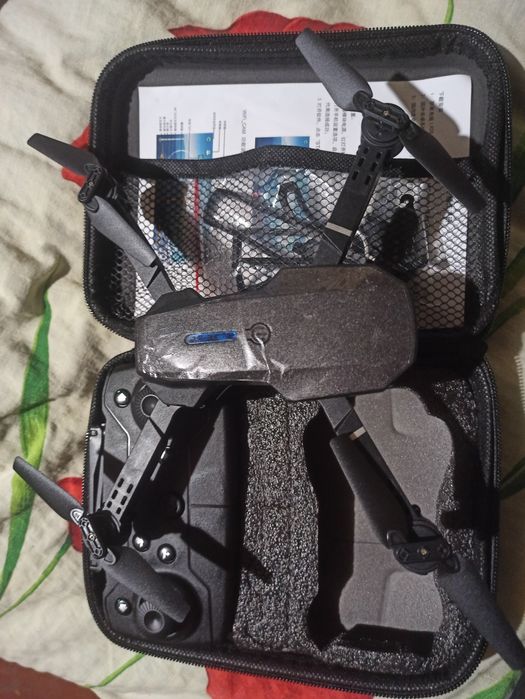 Дрон FPV квадрокоптер