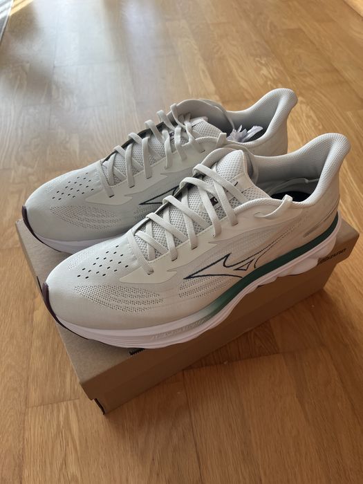 Mizuno Wave Skyrise 7