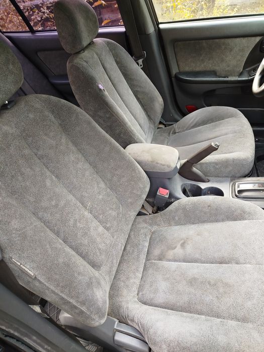 Hyundai Elantra 2001