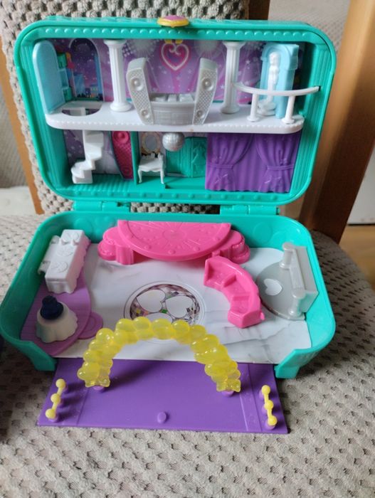 Zestaw Polly Pocket walizka domek samochód malutkie laleczki Mattel