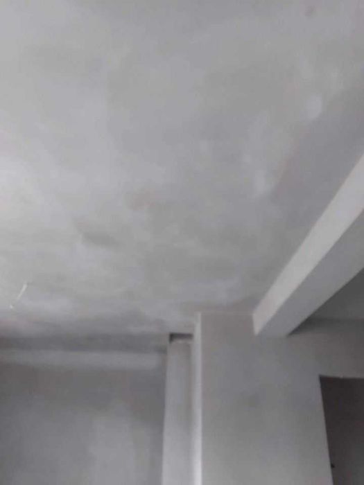 Tynki cementowo-wapienne, gipsowe, wylewki