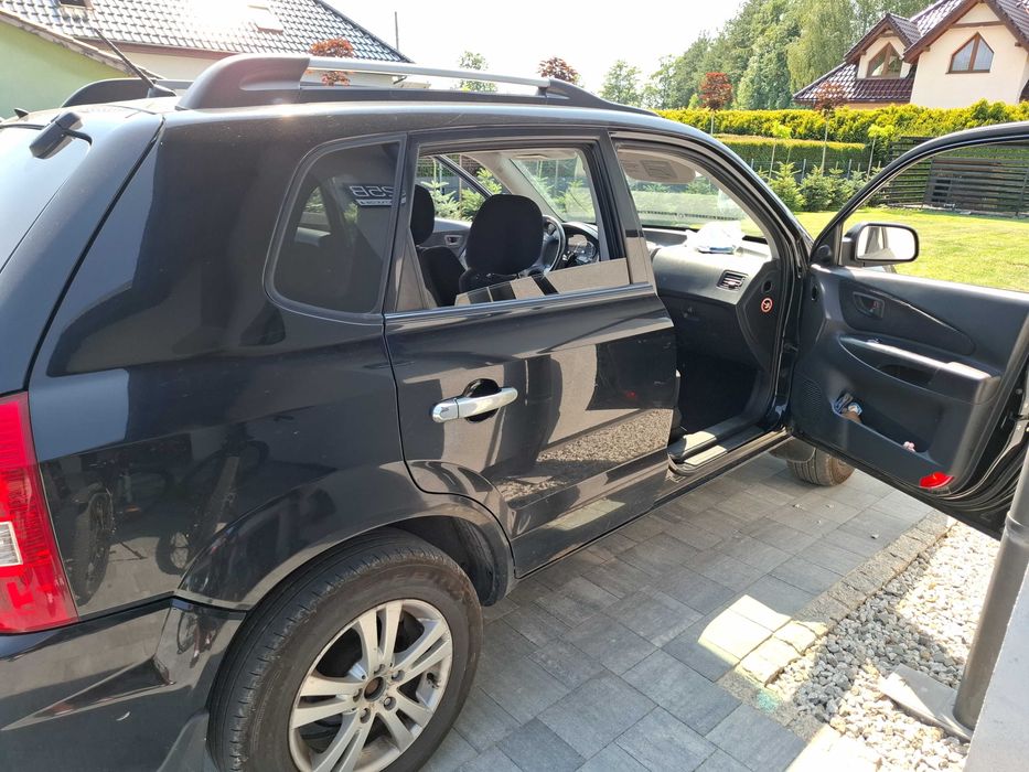 Hyundai Tucson.