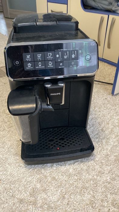 Кавомашина Philips LatteGo