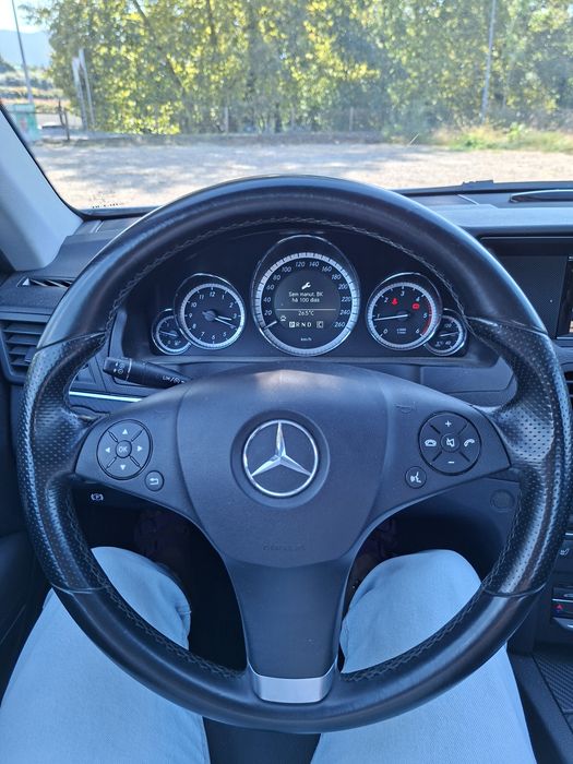 Mercedes-Benz E250 CDI BlueEFFICIENCY Coupé - Teto Panorâmico - 180.000 km