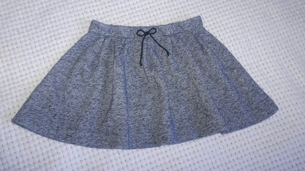 Zara теплая юбка с начесом 8-9 лет подойдет на пышненькую девочку