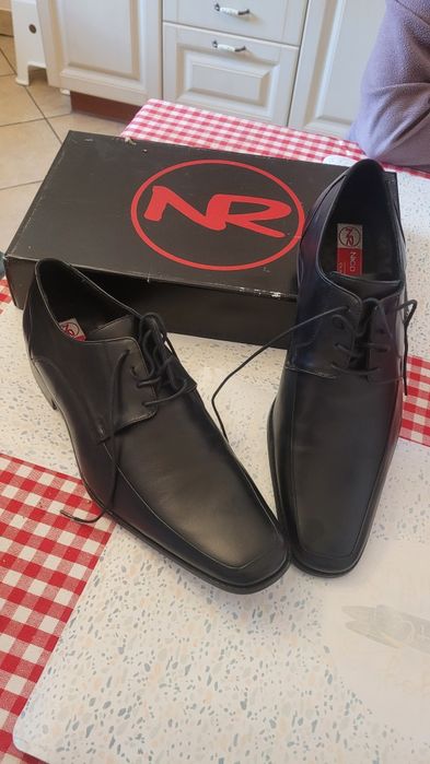Buty skórzane- włoskie rozmiar 40