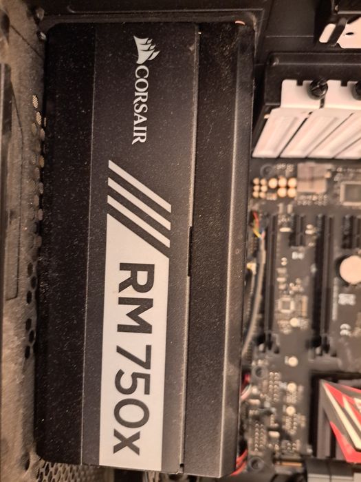 Caixa ATX e componentes