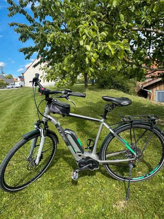 Bicicleta elétrica Cube de 28 polegadas498476128887132163