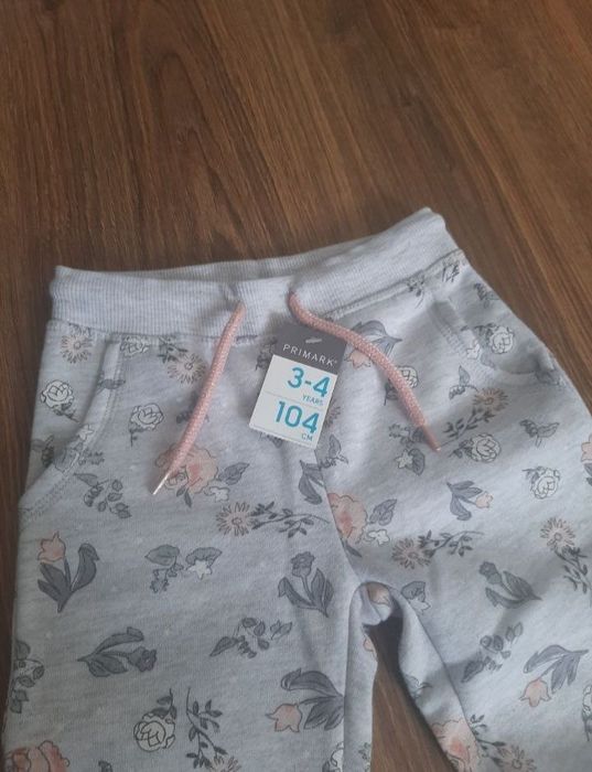 костюм Primark 3-4роки