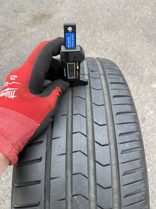 Opony letnie 215/50R18 Vredestein