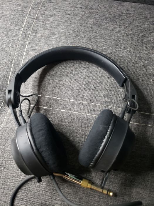 Продам DJ навушники Pioneer HDJ C70 професійні