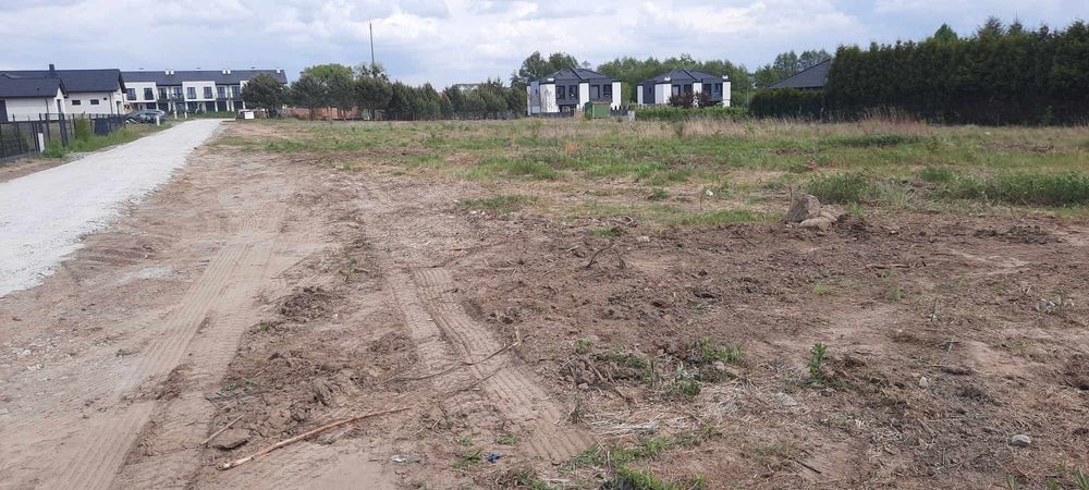 Działka budowlana  Niemcz 1119 m2, ul. A. Doby