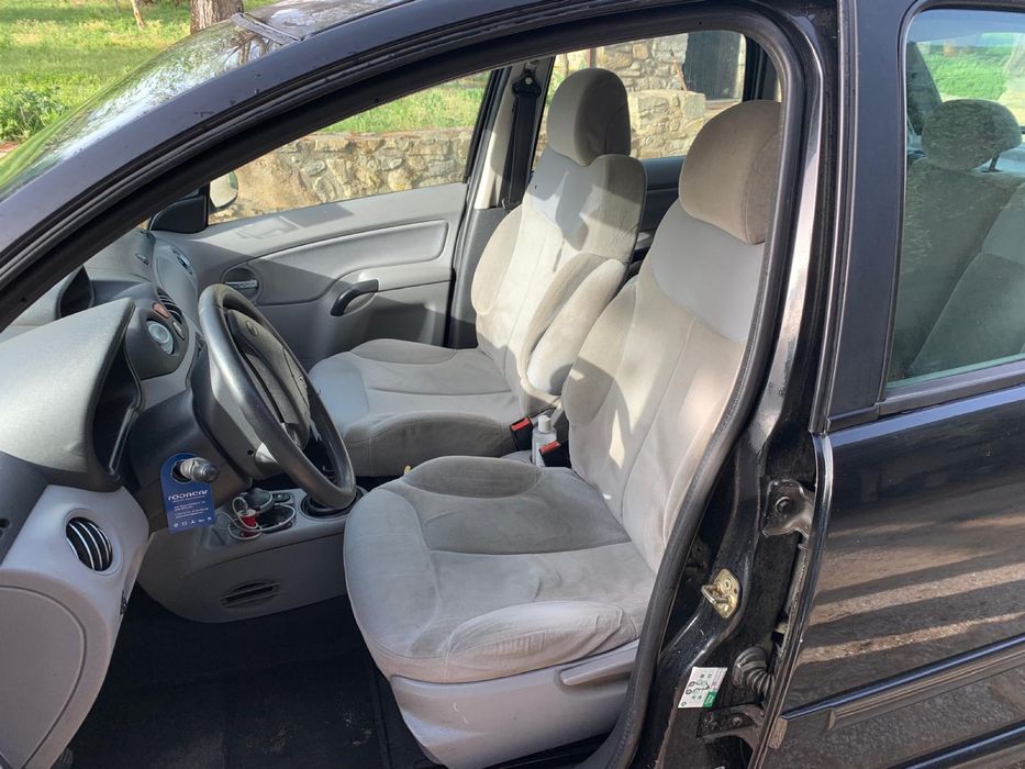 Vendo carro Centroen 3