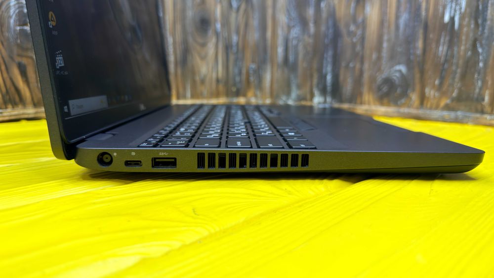 Потужний Офісний Ноутбук Dell Latitude 5500 /Core i5-8265u/ГАРАНТІЯ