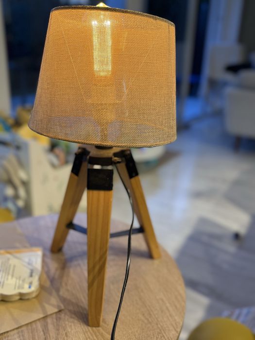 Candeeiro moderno LED