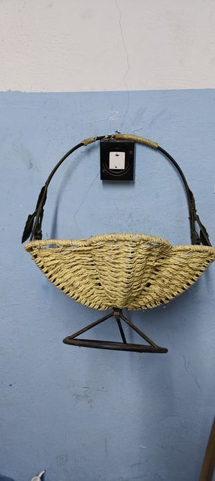 Metalowy koszyczek retro